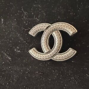 CHANEL Silver-Tone Interlocking CC Pin with Etched Pattern